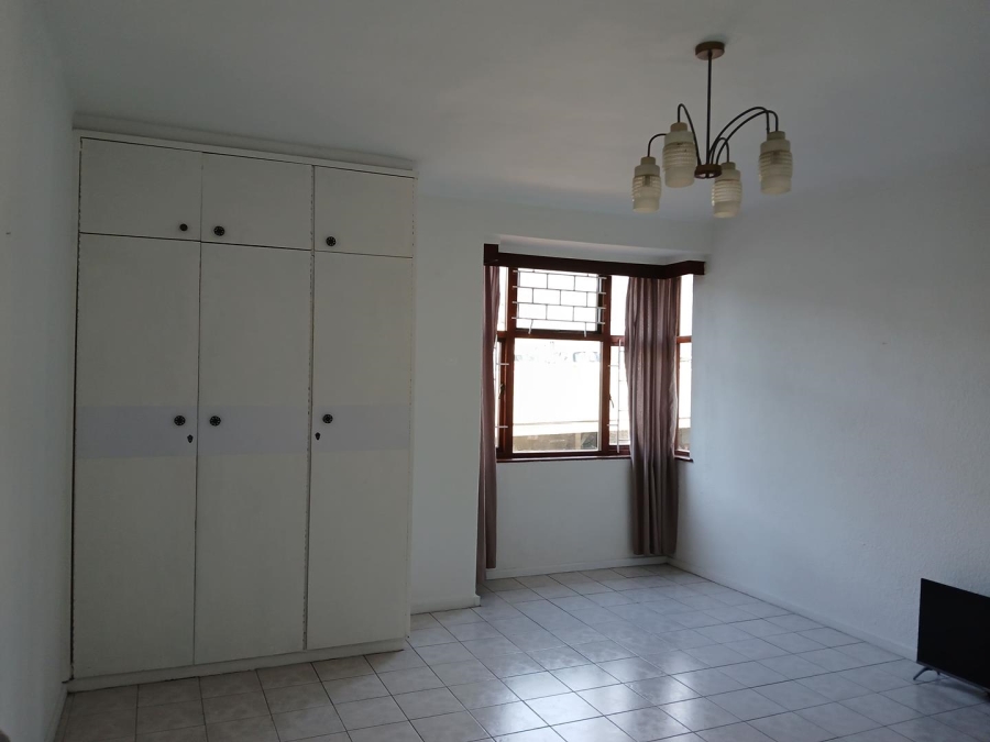 To Let 0 Bedroom Property for Rent in Green Point Western Cape